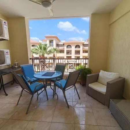 Apartament Queens Gardens Pafos