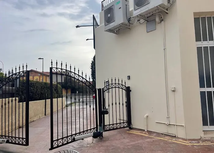 Queens Gardens Apartament Pafos