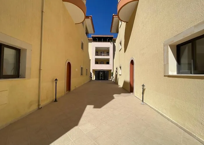 Queens Gardens Apartament Pafos