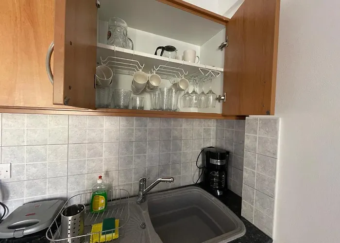 Queens Gardens Apartament *