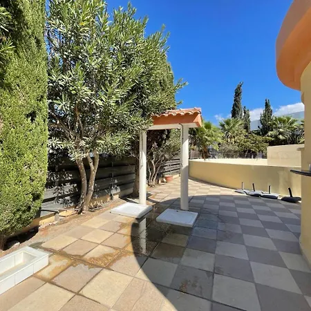 公寓 Queens Gardens *