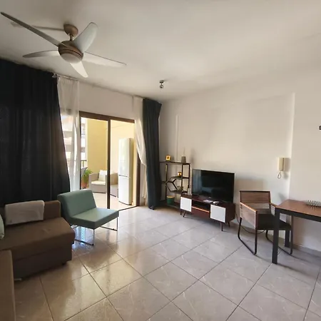 Queens Gardens 公寓 *