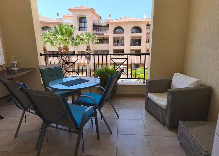 Queens Gardens パ フォス